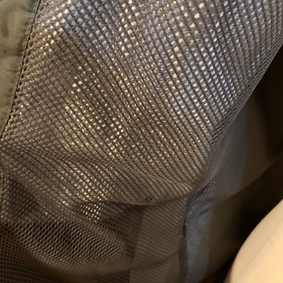 Columbia Windbreaker - Picture 4 of 4